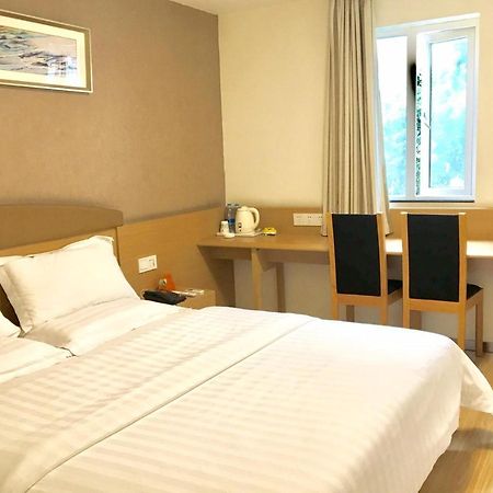 7Days Inn Chengdu Wuda Garden Exterior photo