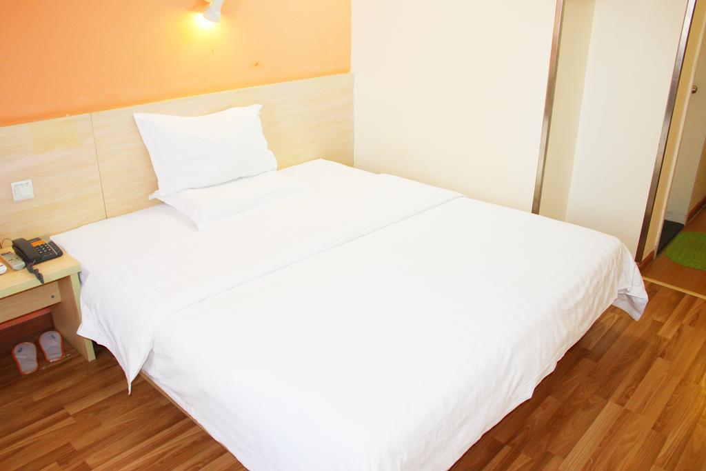 7Days Inn Chengdu Wuda Garden Room photo