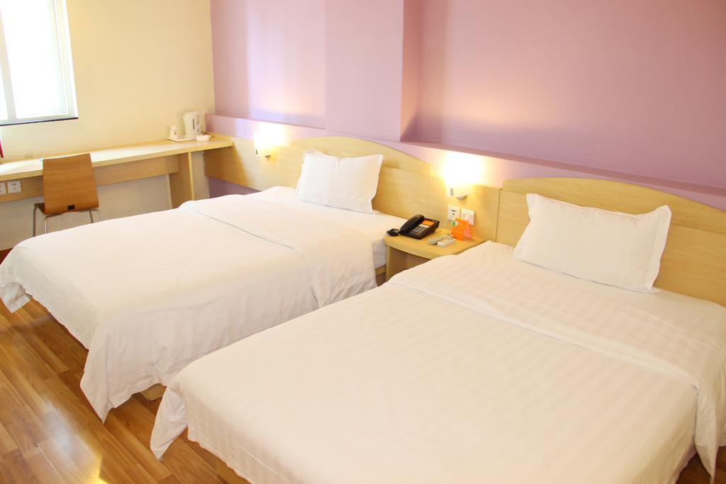 7Days Inn Chengdu Wuda Garden Room photo