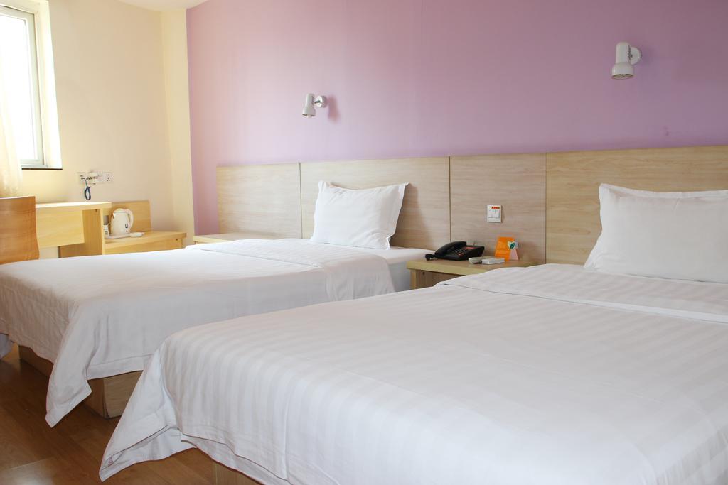 7Days Inn Chengdu Wuda Garden Room photo