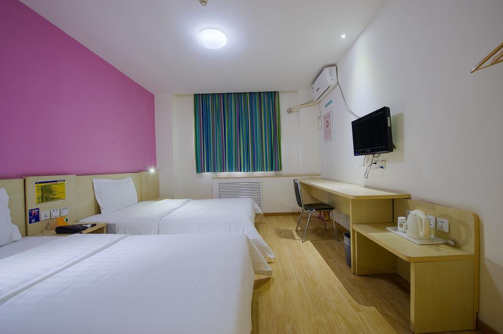 7Days Inn Chengdu Wuda Garden Exterior photo