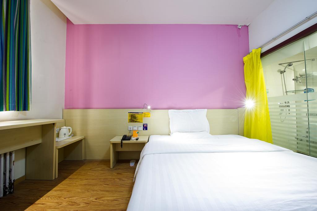7Days Inn Chengdu Wuda Garden Exterior photo