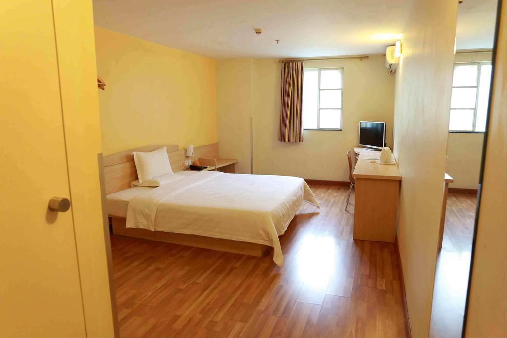 7Days Inn Chengdu Wuda Garden Room photo