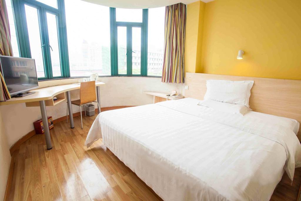 7Days Inn Chengdu Wuda Garden Room photo