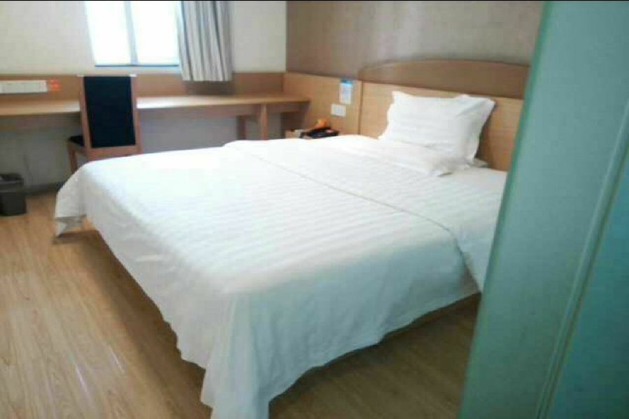7Days Inn Chengdu Wuda Garden Exterior photo