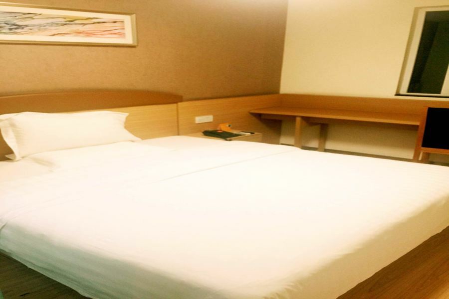 7Days Inn Chengdu Wuda Garden Exterior photo